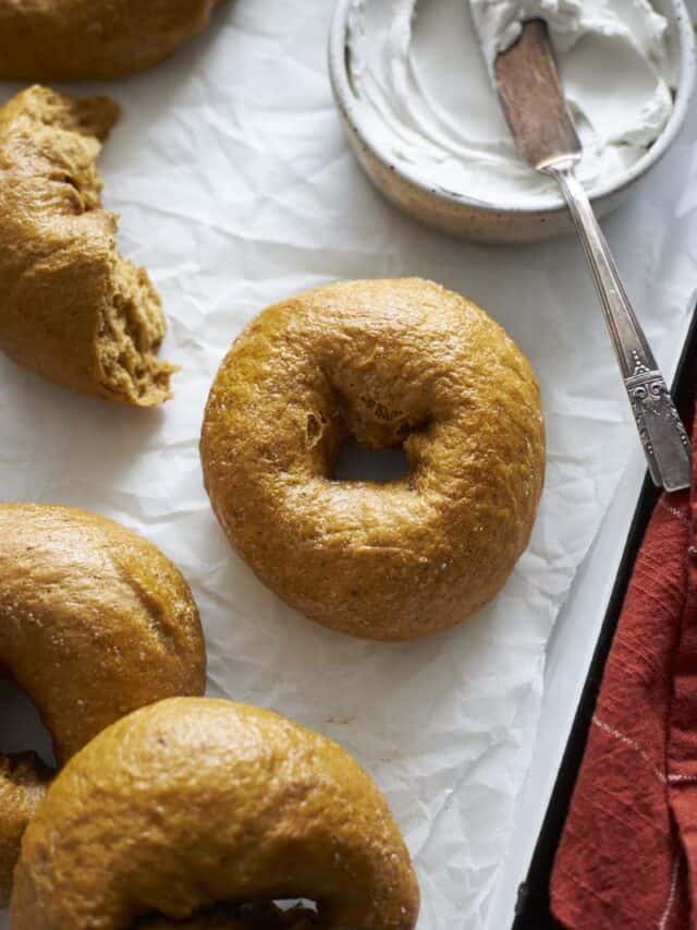 Sourdough Discard Pumpkin Bagels