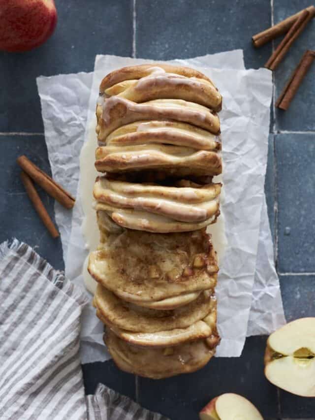 Sourdough Discard Apple Pull Apart Bread