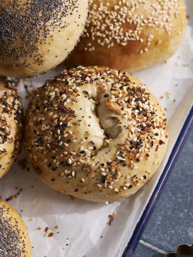 sourdough-discard-garlic-knots-this-jess-cooks