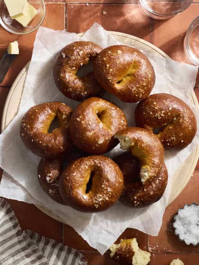 Sourdough Discard Pretzel Bagels