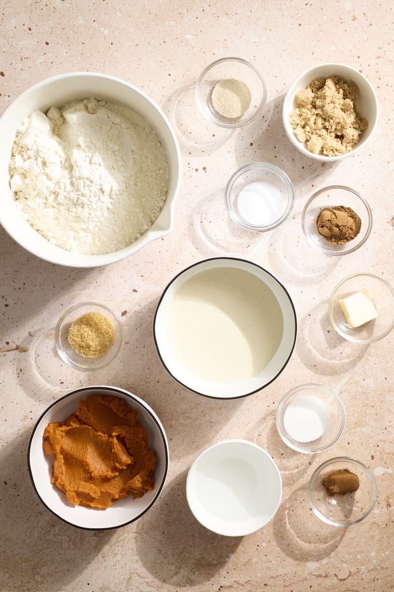 Ingredients for Sourdough Discard Pumpkin Bagels in small bowls.